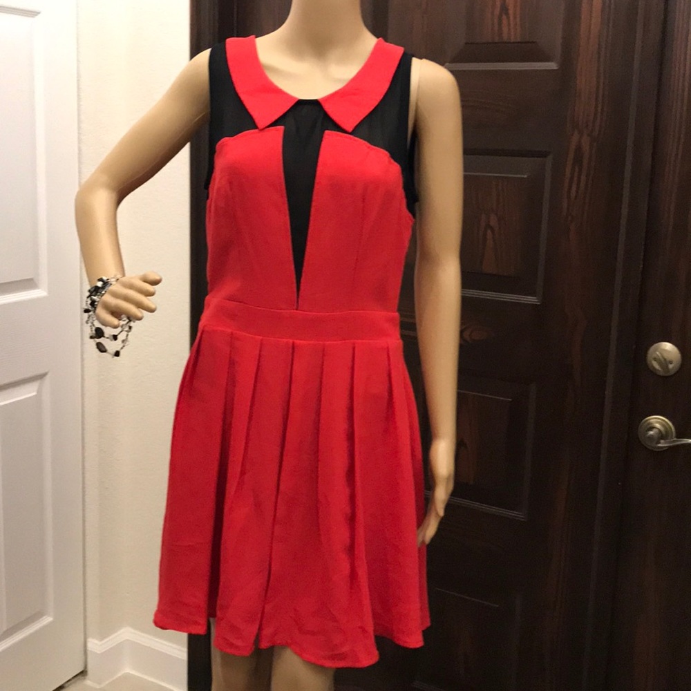 Sugarlips dress size M Coral and black NWOT